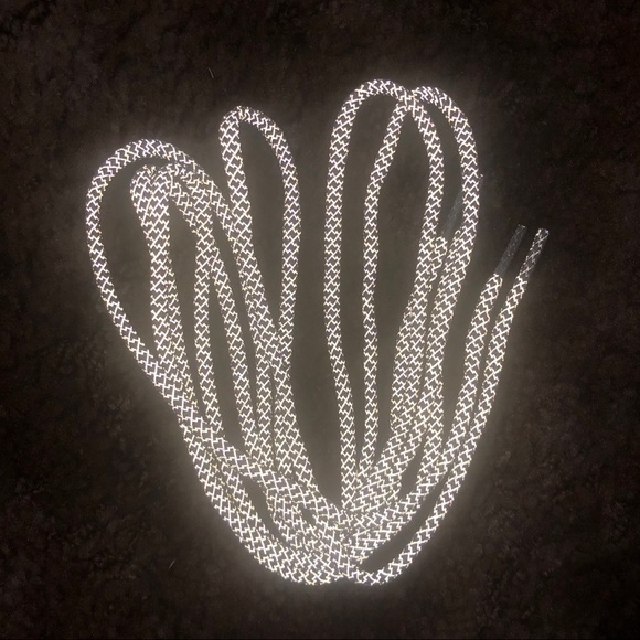 - DIY 3M reflective shoe laces. - Picture 3 of 3